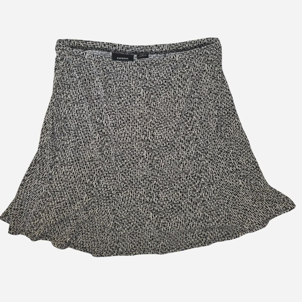 EXPRESS Black & White Textured Mini Skirt โ Size Small Women's - Picture 1 of 3